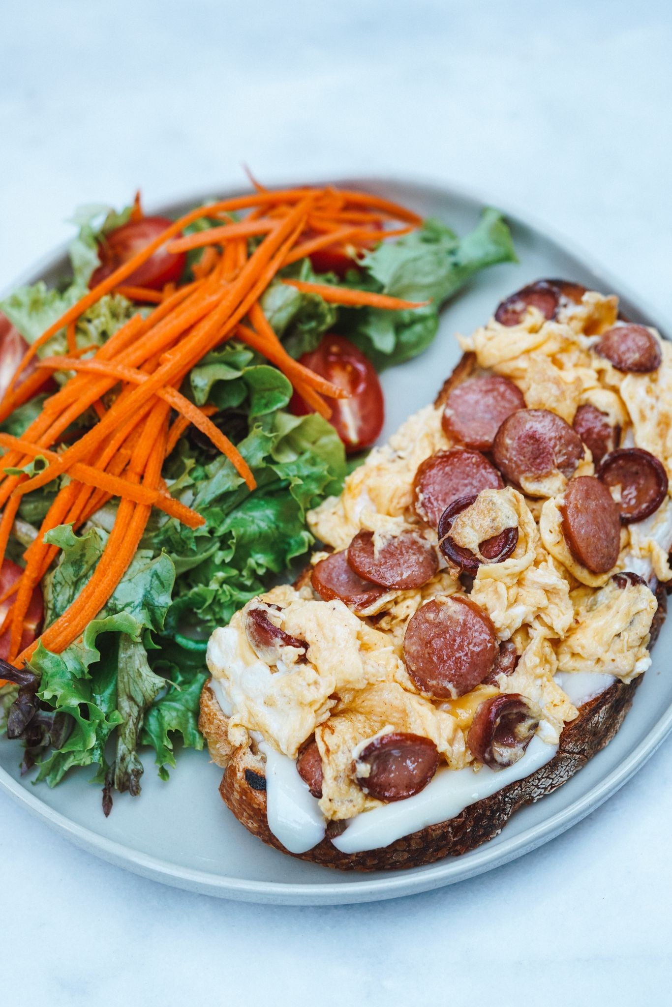 Scrambled Sausage Ekmek Üstü
